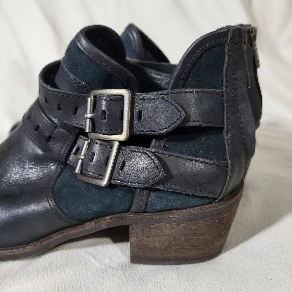 Ugg Australia Patsy Round Toe Leather Ankle Boot Size 8